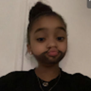 Meet your Posher, Briana